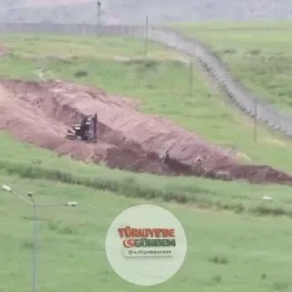 Türkiye, Suriye sınırında (YPG kontrolündeki bölge) hendekler kazmaya başladı