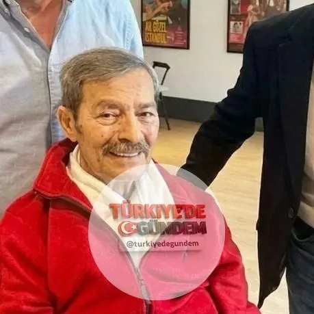 Kadir İnanır'ın hayat arkadaşı Jülide Kural: "Kadir üşütmüş maalesef. Ciğerlerinde üşütmeye bağlı enfeksiyon gelişmiş. İyiye gidiyor. Sigara içtiği için böyle oldu."