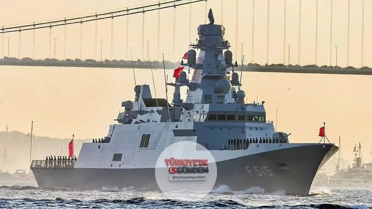 Türk savaş gemileri, Ege Denizi’nde faaliyet gösteren “Ocean Link” kablo döşeme gemisini Türk deniz yetki alanında olduğu gerekçesiyle uyardı