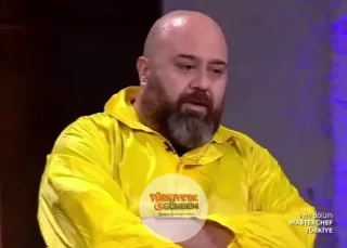 Melis Sezen, yeni dizisi “Leyla Hali”nde Şef Somer Sivrioğlu’nun viral olan “Japonya’ya gittin mi?” çıkışını canlandırdı