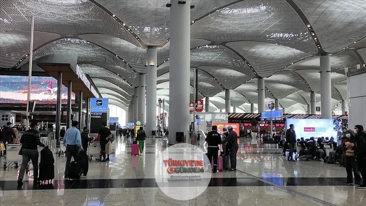 Avrupa’nın hava trafiğinde ibre 2026’nın ilk çeyreğinde İstanbul’u gösterdi. ACI Europe verilerine göre İstanbul Havalimanı, mart ayında yolcu trafiğini yüzde 7,7 artırarak Avrupa’daki büyük havalimanları arasında ilk sıraya yerleşti. Sabiha Gökçen i