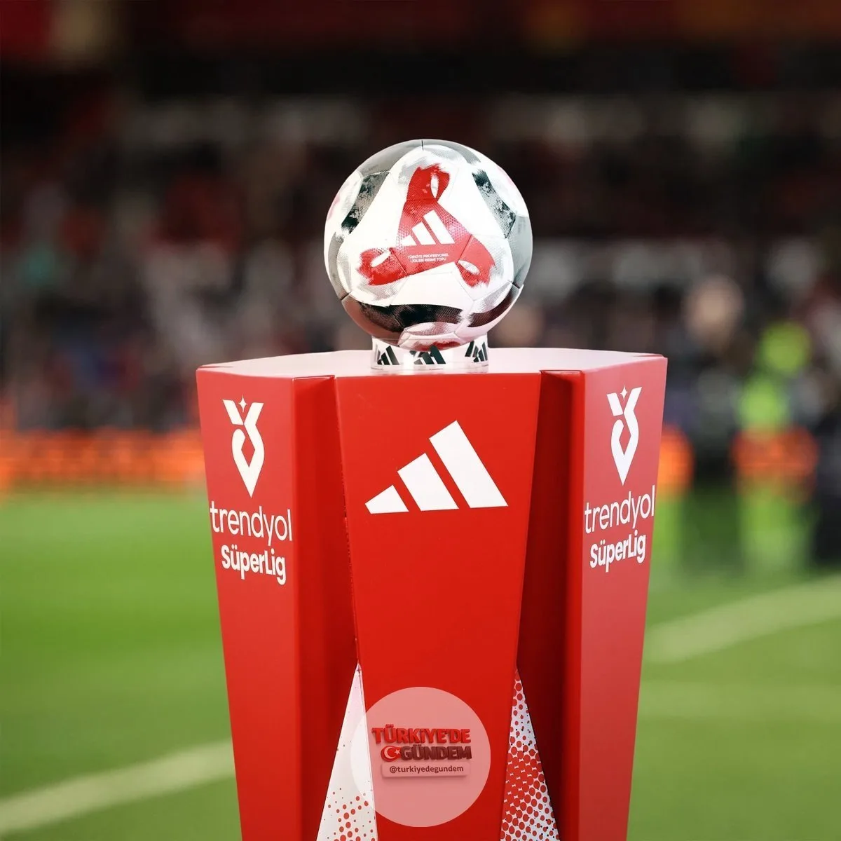 Süper Lig'de 89 gün maç oynanmayacak