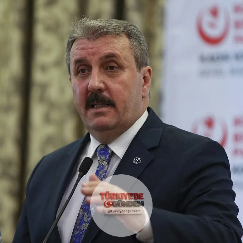 Mustafa Destici: "Nüfusumuzun aşağı doğru gittiği bu dönemde, Türk soyundan kim Türk vatandaşlığına müracaat ediyorsa onun vatandaşlığı kabul edilmeli."