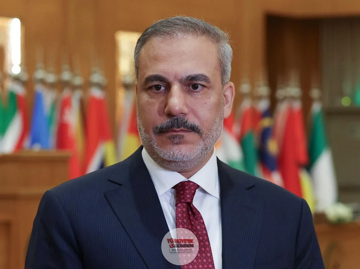 Dışişleri Bakanı Hakan Fidan: “Almanya ile savunma sanayii iş birliğimizin çeşitlenmesine ve gelişmesine, özellikle günümüz şartlarında ayrı bir önem veriyoruz. Bu alandaki iş birliğinin artması, ilişkilerimizin stratejik niteliğini daha da güçlendir