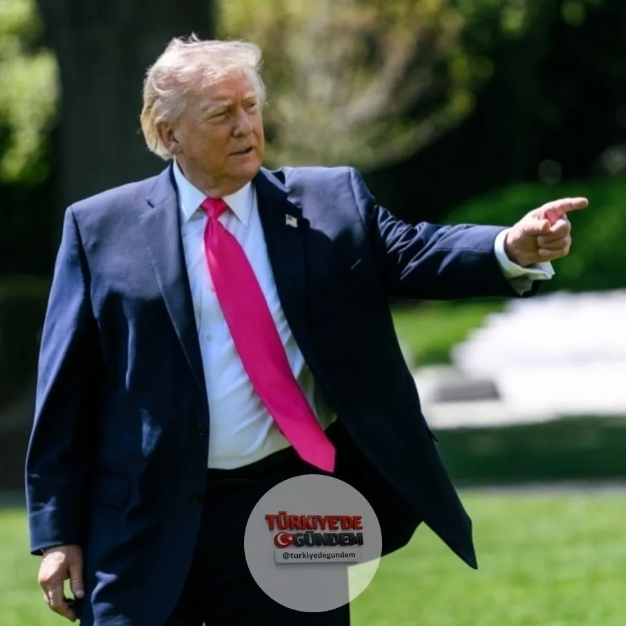 Donald Trump, kısmen kelepçelenmiş zincirli bir uzaylıyı gösteren yapay zeka üretimi bir görsel paylaştı.