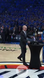 Shai Gilgeous-Alexander, Batı Konferansı Finalleri'nin ilk maçı öncesinde üst üste ikinci kez MVP ödülünün sahibi oldu. (Kaynak: @NBA)