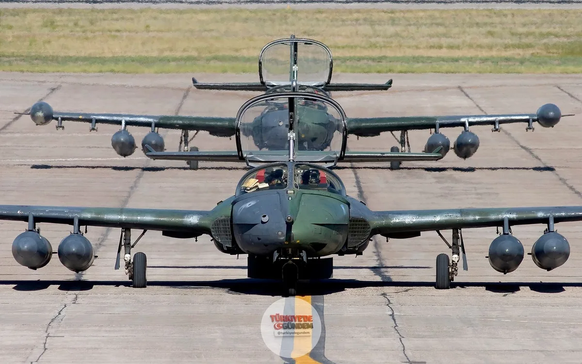 Uruguay Hava Kuvvetleri, yaklaşık 50 yıllık hizmetin ardından 11 Mayıs'ta Cessna A-37 Dragonfly filosunu resmi olarak emekliye ayırdı. 1976'da hizmete giren hafif taarruz uçağı, yerini Embraer A-29 Super Tucano’lara bıraktı. Chris Lofting