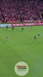 Hugo Rodallega gollerine devam ediyor