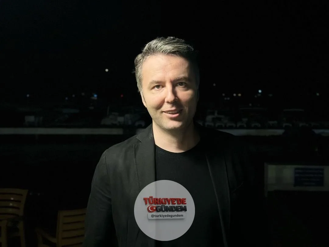 Tutuklanan gazeteci Mehmet Akif Ersoy ve 7 şüpheli hakkında düzenlenen iddianame tamamlandı. Cezalandırılması talep edilen suçlar: Suç örgütü kurma ve yönetme. 11 kez nitelikli cinsel saldırı. Uyuşturucu veya uyarıcı madde ticareti yapma veya sağlama