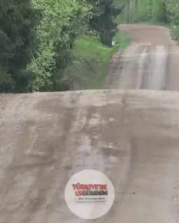Ralli tarihinin en büyük kazalarından biri yaşandı: Sürücü ve yardımcı pilotun sağlık durumları iyi (Kaynak: tomyjus001/IG)