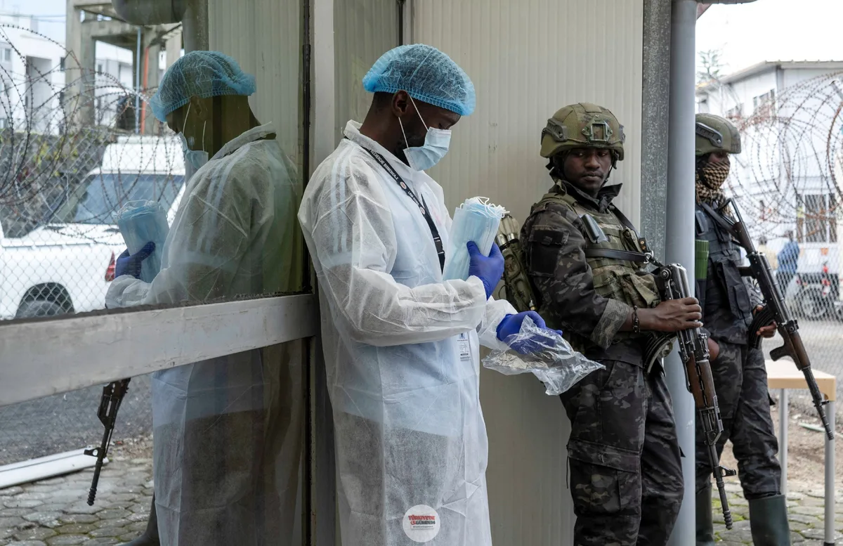 Diğer Ebola türlerine yönelik mevcut aşılar çözüm olabilir mi? Uluslararası uzmanlar, bu aşıların çapraz koruma sağlayıp sağlamadığını belirlemek amacıyla klinik deneylerde kullanılıp kullanılamayacağını görüşmek üzere bir araya geliyor. Reuters Düny