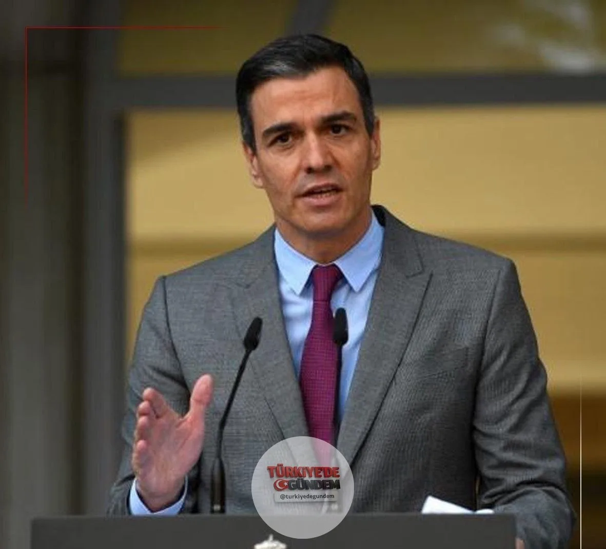 Pedro Sánchez: İsrailli bakanların Avrupa Birliği'ne girişini yasaklamaya çalışıyorum. İspanya Başbakanı, emsalsiz bir hamleyle Siyonist rejim kabine üyelerinin Avrupa Birliği ülkelerine girişini yasaklamak için hızla harekete geçeceğini duyurdu. Sán