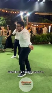 “Topal” oyununa kendini fazla kaptıran genç uyarı aldı: “Oğlum, ayağını kıracaksın, dikkat et.”