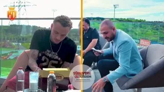 Noa Lang, baklavayı ayran eşliğinde yedi