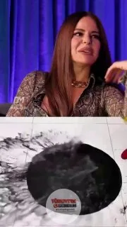 Simge Sağın, en sevdiği ASMR videolarının halı yıkamanın rahatlatıcı sesini içerenler olduğunu açıkladı.