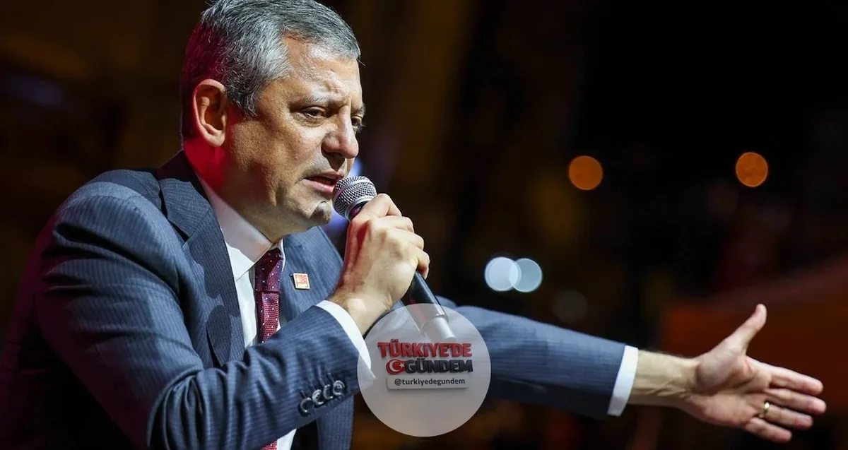 Özgür Özel: "Ben 51 yaşındayım. O koltukta 30 yıl oturabilirim. Ama bu ülkenin 80 yaşına kadar muhalefet koltuğunun tadını çıkaran genel başkanlara değil, bu milletin sorunlarını çözecek bir iktidarı kuracak genel başkana ihtiyacı var."