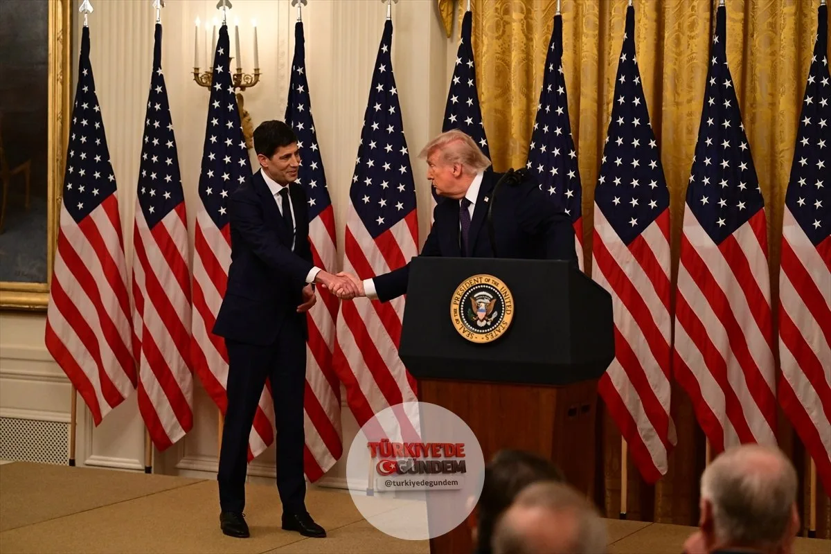 ABD Başkanı Trump'ın, ABD Merkez Bankası (Fed) başkanlığına aday gösterdiği Kevin Warsh, yemin ederek görevine başladı