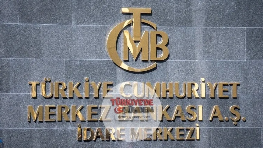TCMB'den makrofinansal istikrarı destekleyici tedbirler Zorunlu karşılık uygulaması kapsamında kredi büyüme sınırları düşürüldü. Bireysel kredilerde tüm kredi türleri için sınırlar 1 puan daraltıldı. Türk lirası ticari kredilerde büyük ölçekli işletm