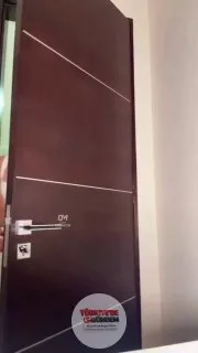 Yaren Alaca, karnını tutarak çektiği akımda sürpriz yaparak kombinini gösterdi