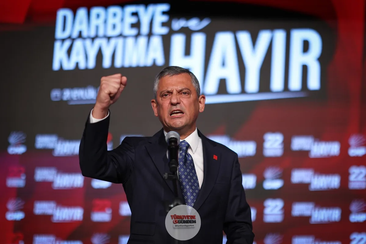 Özgür Özel'in, yarın TBMM'de DEM Parti heyeti ile görüşeceği bildirildi