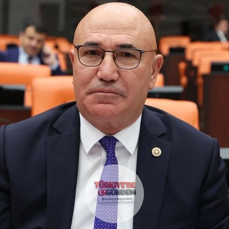 Mahmut Tanal: "Bugün ikiniz arasında hanginizden daha çok nefret ediyorum bilemiyorum."
