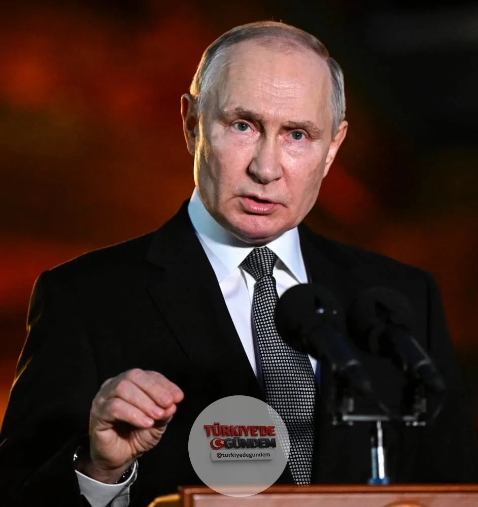 SON DAKİKA: Rus askerlerinin Ukrayna'nın en büyük maden sahalarında derinlemesine kontrol sağlaması üzerine, 13 trilyon dolarlık varlık yönetimi şirketi BlackRock, AB-Ukrayna yatırım planlarını askıya aldı.