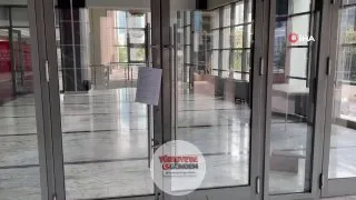 CHP Genel Merkezi’nin giriş kapısına “Mutlak butlan” kararı asıldı