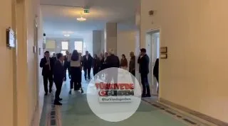 DEM Parti heyeti, Özgür Özel'i TBMM'deki odasında ziyaret ediyor