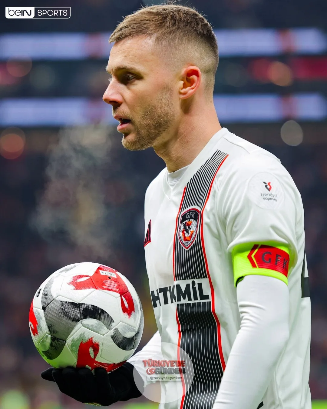 Alexandru Maxim'in 2025-2026 Süper Lig sezonunda öne çıkan istatistikleri! En fazla şut pası atan futbolcu: 99 kez En fazla isabetli orta yapan ikinci futbolcu: 59 kez En çok asist beklentisi üreten üçüncü futbolcu: 7.1 beklenen asist (xA)