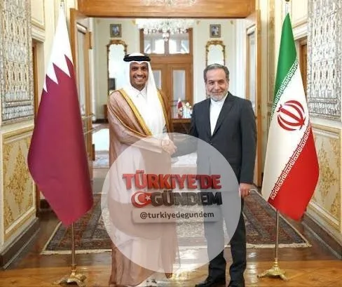 SON DAKİKA: İran Meclis Başkanı ve başmüzakereci Muhammed Bakır Galibaf ile Dışişleri Bakanı Abbas Arakçi, 25 Mayıs 2026 tarihinde Katar'ın başkenti Doha'ya ulaştı. Heyet, Katar Başbakanı ve Dışişleri Bakanı Şeyh Muhammed bin Abdurrahman Al Sani ile