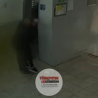 Zonguldak'ta bir ortaokulda öğretmen, 10 yaşındaki öğrencisini Heimlich manevrası ile kurtardı