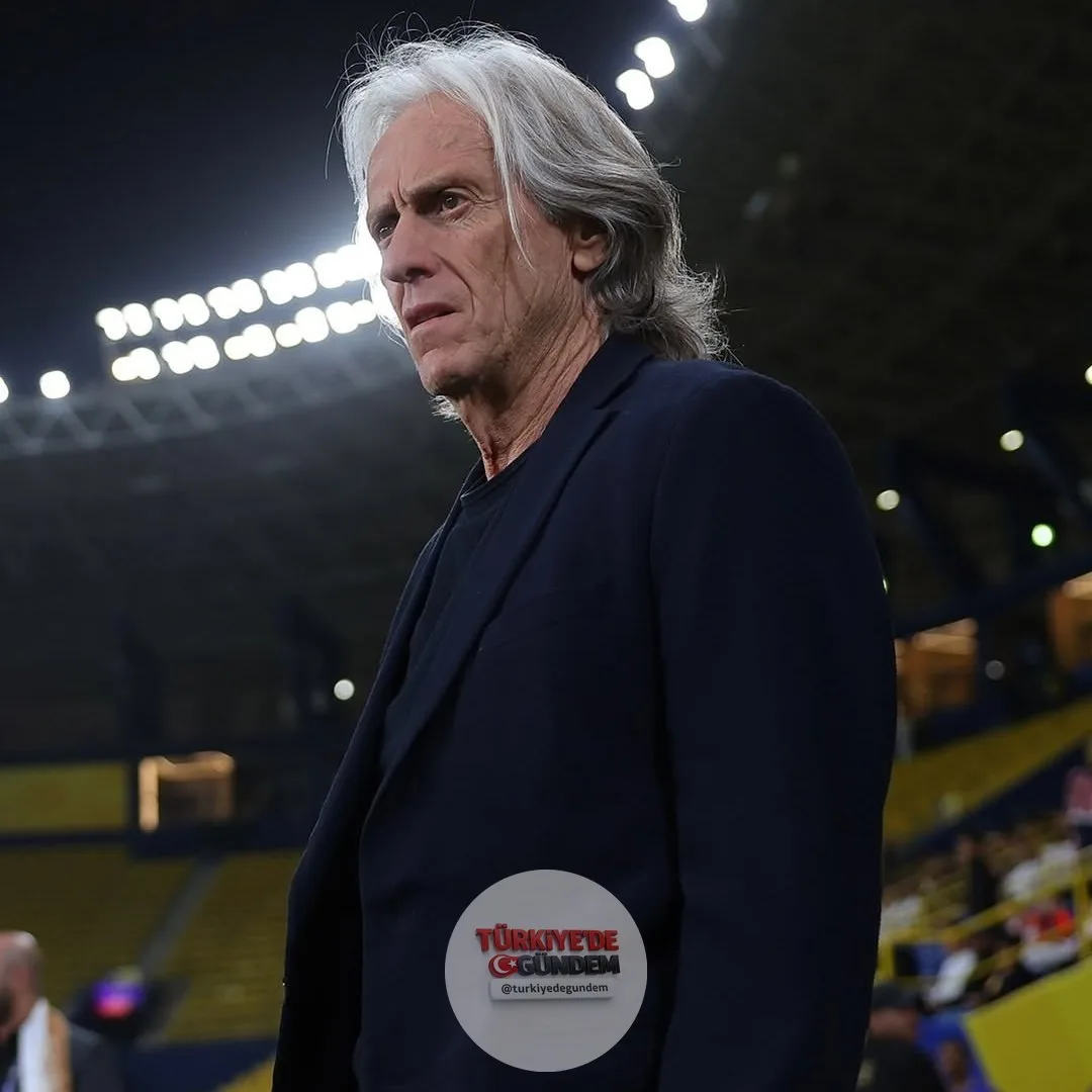 Fenerbahçe ile adı anılan Jorge Jesus, Al Nassr ile 1 yıllık sözleşme imzaladı. (Bukairy)