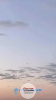 Rusya'nın Ukrayna'ya yönelik son büyük çaplı hava saldırısı sırasında Kiev üzerinde Ukrayna hava savunma sistemi ile Rus yapımı Kh-101 seyir füzesinin engellendiği anı gösteren görüntüler