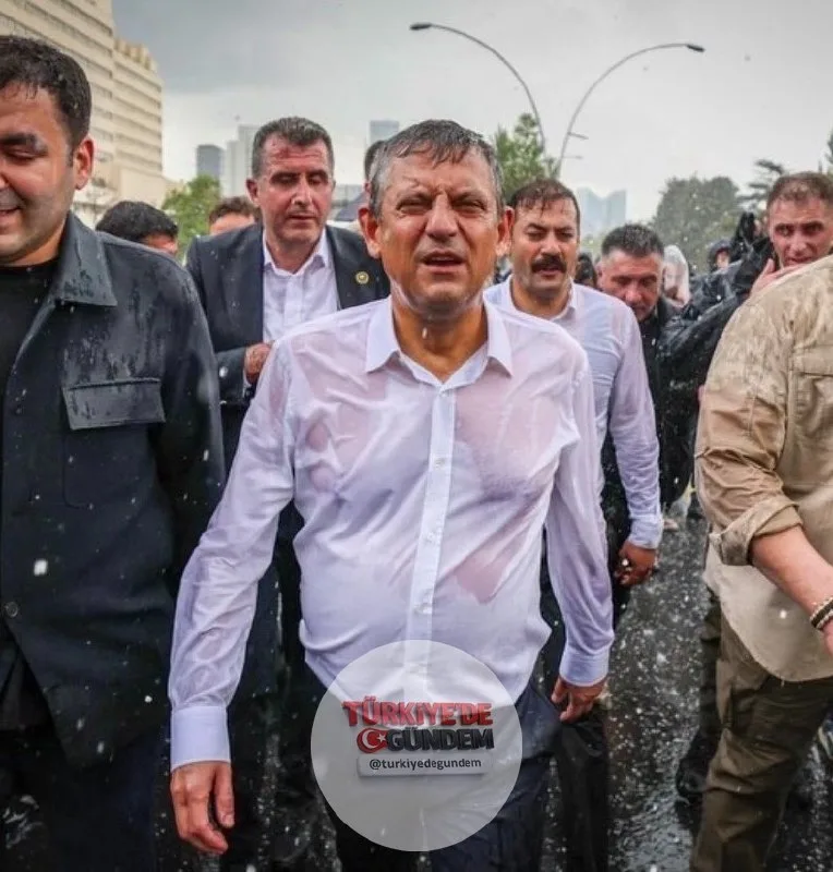 Özgür Özel: Otobüsümüz, paramız veya imkanlarımız yok ama onların sahip olmadığı bir şeyimiz var: Sokağa çıkacak yüzümüz var!