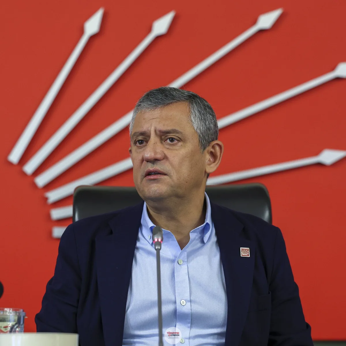 Özgür Özel: "Bırakın sandığı Sayın Kemal koysun. Genel Başkanı üyelerin seçmesini öneriyorum."