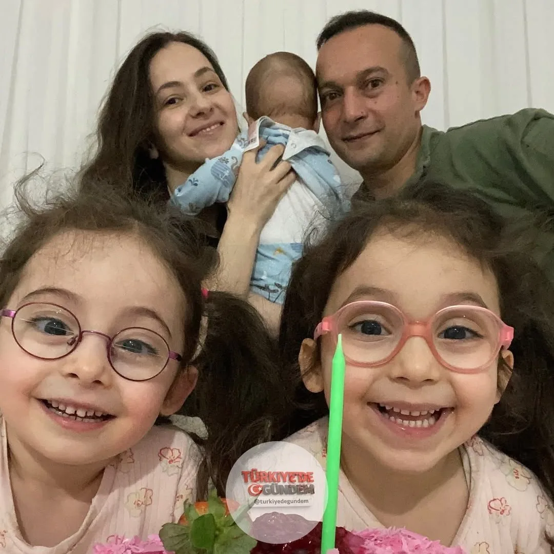 "Baba Kız Doğada" hesabıyla tanınan ve eşini kaybettikten sonra sosyal medya hesabını kapatan Murat Kurtal, yeniden paylaşım yapmaya başladı. Kurtal, "Kısa sürede hem çok sevdiğim eşimi hem de çocukluk hayalim olan mesleğimi kaybettim. Bundan sonra n
