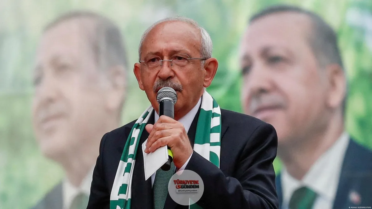 "Erdoğan, CHP'nin başına bir kukla yerleştirdi." Kesin hükümsüzlük kararı ve CHP genel merkezine yapılan polis baskını Alman basınında da yankı buldu. Yapılan yorumlarda, Cumhurbaşkanı Erdoğan'a karşı net bir duruş sergilenmesi gerektiği vurgulanıyor