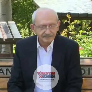 Soru: İhtiyati tedbir kararı 1 yıl boyunca kaldırılmazsa, kurultaya 1 yıl sonra mı gideceğiz? Kemal Kılıçdaroğlu: Hukukçu arkadaşlara kurultayı en kısa sürede nasıl toplayabileceğimizi sordum. Onlar da ihtiyati tedbir kararı sürdüğü müddetçe kurultay