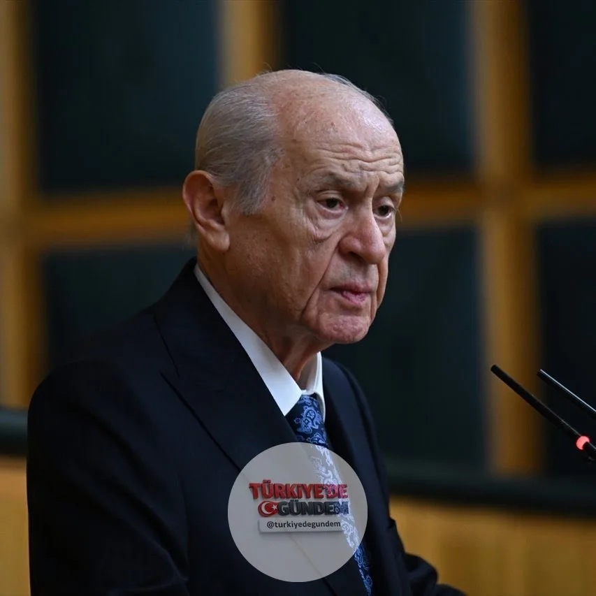 Devlet Bahçeli: “Beklentimiz bölünmüş bir CHP değil, bütünleşmiş ve yüklerinden kurtulmuş bir CHP’dir. Kurultay, partinin kuruluş yıl dönümü olan 9 Eylül’de yapılabilir.”