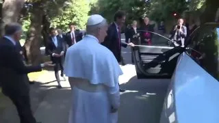 Ferrari'nin ilk tam elektrikli aracı olan Luce, Papa 14. Leo tarafından test edildi.