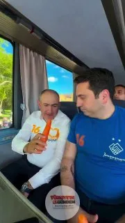 Paşinyan, otobüste havuç yediği anları paylaştı.