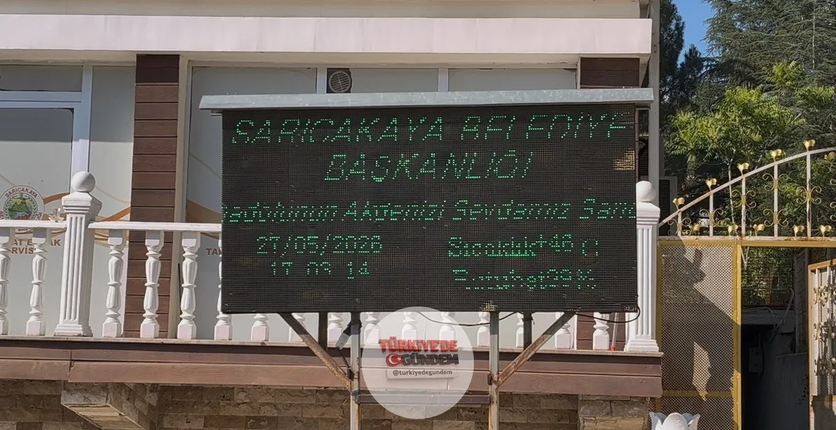 Geçmişte Türkiye'nin en sıcak yeri seçilen Eskişehir'in Sarıcakaya ilçesinde Kurban Bayramı'nın ilk gününde termometreler 46 dereceyi gösterdi