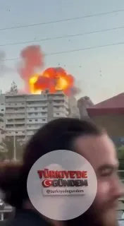 İsrail, herhangi bir ön uyarıda bulunmaksızın Sur'daki yerleşim bölgelerini bombalıyor.