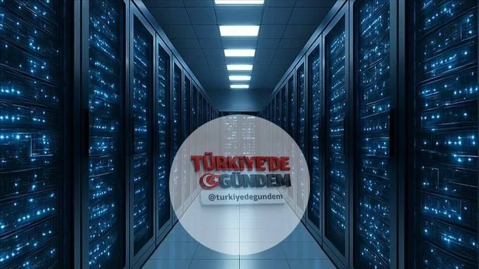 Yapay zeka odaklı veri merkezlerinin elektrik tüketimi 2030'da iki katına çıkacak. Gelişmiş bir veri merkezindeki tek bir sunucu rafının, 2027'de 65 hanenin anlık elektrik tüketimine eşdeğer güç talep edeceği hesaplanıyor