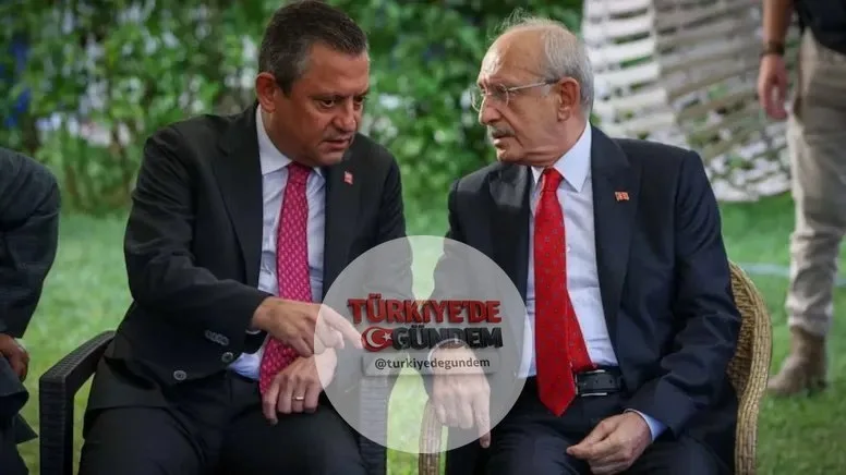 Hayatını kaybeden amcasının cenazesi için Manisa'da bulunan Özgür Özel, Kemal Kılıçdaroğlu'nun telefonuna yanıt vermedi. Bunun üzerine Kılıçdaroğlu, Özel'e taziye mesajı gönderdi