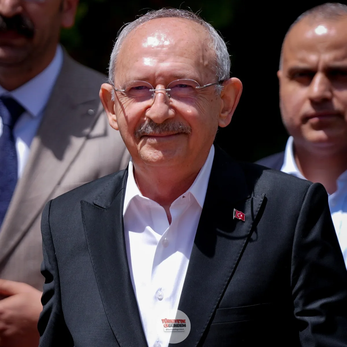 Kemal Kılıçdaroğlu will be welcomed at the CHP headquarters on Saturday with the song "Gül ki Güller Açsın." (Barış Yarkadaş)