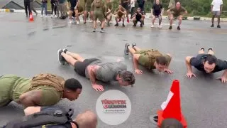 ABD Savunma Bakanı Pete Hegseth, askerlerle birlikte eğitim yaptı.