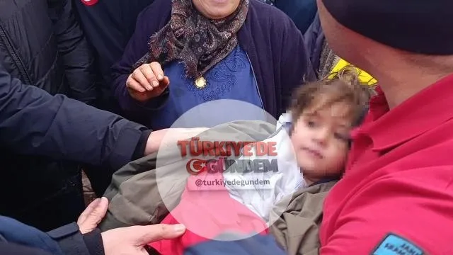 Yozgat'ta gece saatlerinde kaybolan 3 yaşındaki kız çocuğu, sabah saatlerinde yaylada uyurken bulundu.