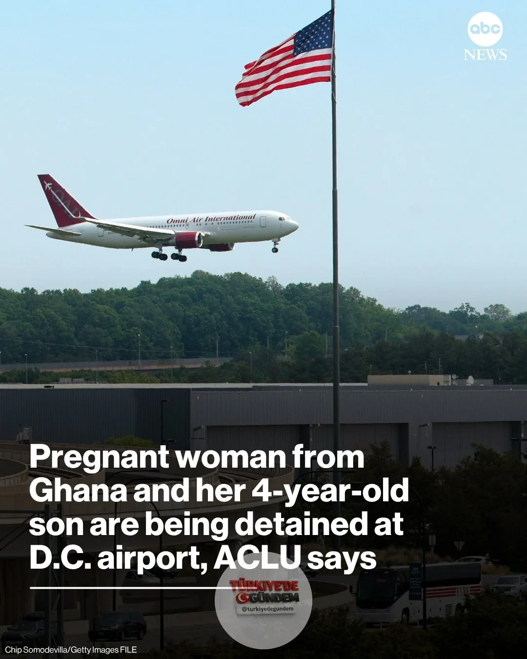 Amerikan Sivil Özgürlükler Birliği'nin (ACLU) açıklamasına göre, Ganalı hamile bir kadın ve 4 yaşındaki oğlu, Washington D.C. bölgesindeki bir havalimanında bir haftadan uzun süredir tutuluyor. Devamını oku:
