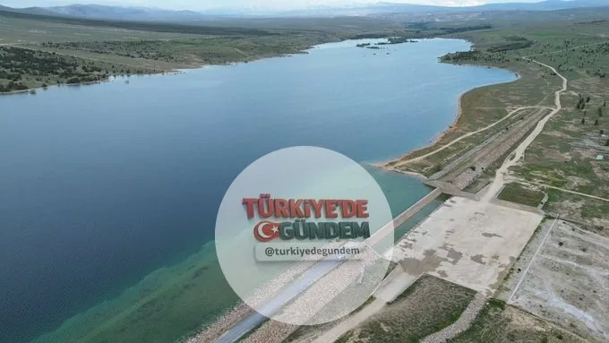 Karaman’da geçen yıl tamamen kuruyan Ayrancı Barajı, yeniden dolarak taşma seviyesine ulaştı